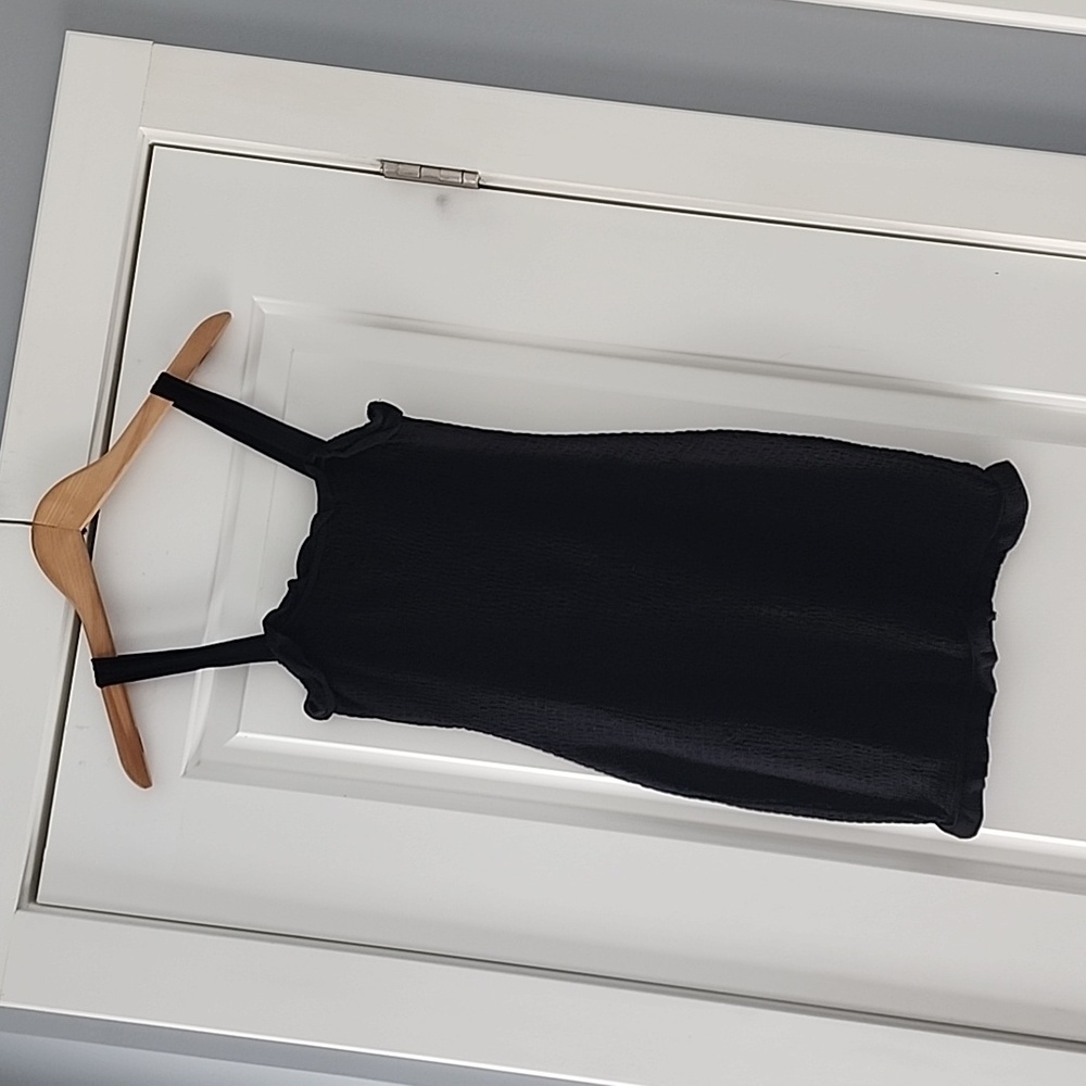 Sadie & Sage black fitted, stretchy smocked mini dress!!